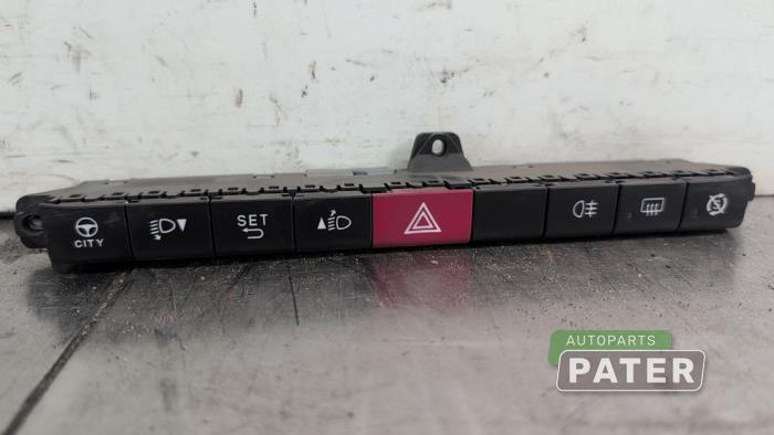 Używane Przelacznik Fiat Panda (312) 0.9 TwinAir 60 Cena € 21,00 Procedura marży oferowane przez Autoparts Pater