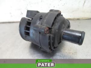 Used Additional water pump Renault Scénic II (JM) 1.9 dCi 130 Price € 31,50 Margin scheme offered by Autoparts Pater