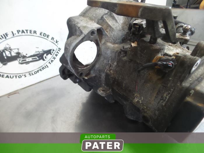 Gearbox from a Volkswagen Polo IV (9N1/2/3) 1.9 TDI 100 2002