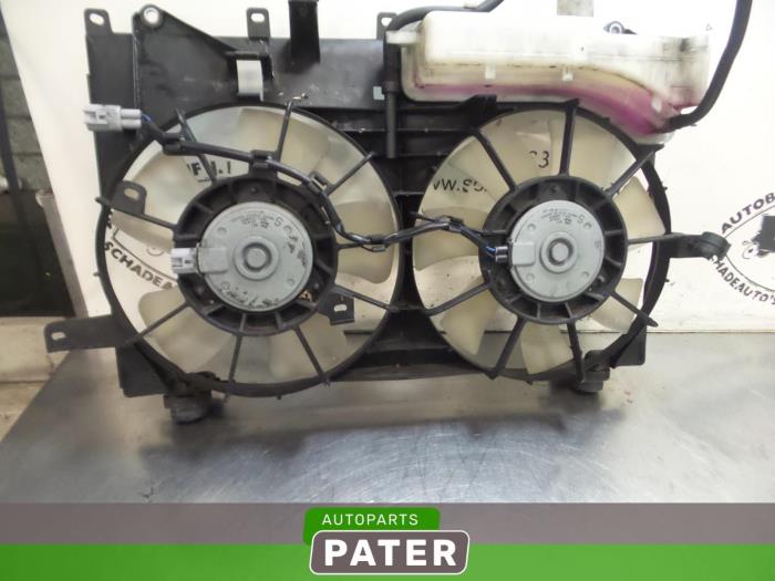 Cooling fans from a Toyota Prius (NHW20) 1.5 16V 2006