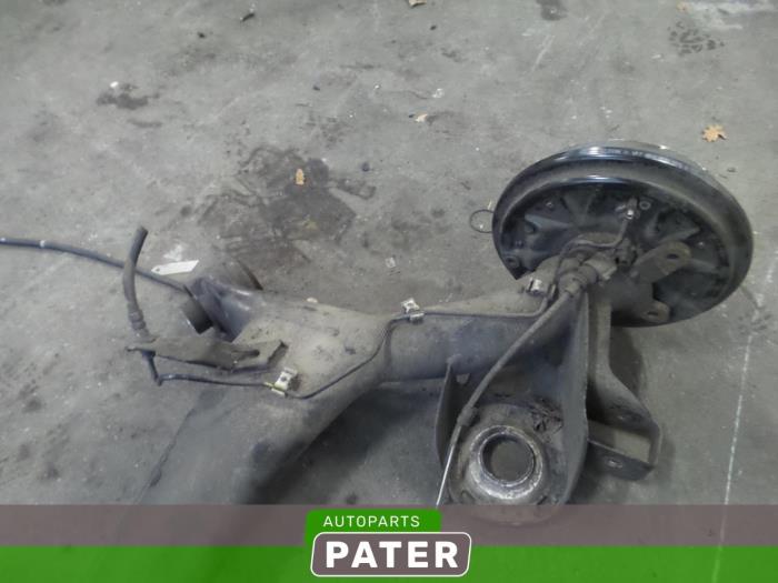 Rear-wheel drive axle from a Volkswagen Polo V (6R) 1.4 TDI DPF BlueMotion technology 2014