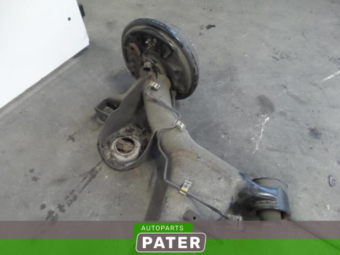Rear-wheel drive axle from a Volkswagen Polo V (6R) 1.4 TDI DPF BlueMotion technology 2014