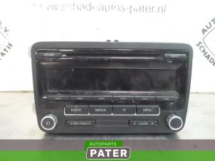 Used Radio CD player Volkswagen Polo V (6R) 1.2 TSI Price € 63,00 Margin scheme offered by Autoparts Pater