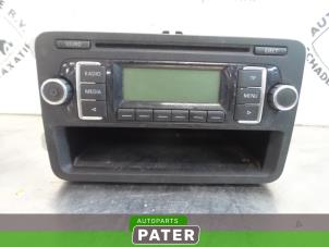 Usagé Radio/Lecteur CD Volkswagen Polo V (6R) 1.2 TSI Prix € 52,50 Règlement à la marge proposé par Autoparts Pater