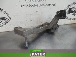 Used Front wishbone support, right Volkswagen Golf VI (5K1) 1.4 TSI 160 16V Price € 26,25 Margin scheme offered by Autoparts Pater