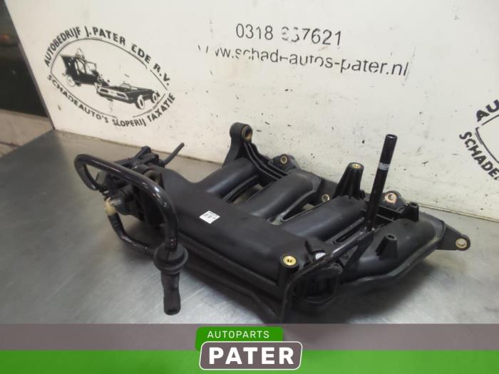 Begagnade Insugsrör Mercedes SLK (R171) 1.8 200 K 16V Pris € 52,50 Marginaltabell erbjuds av Autoparts Pater