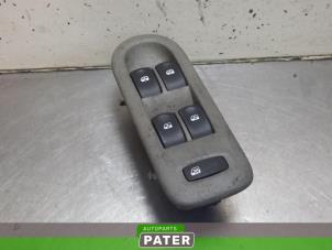 Used Multi-functional window switch Renault Clio III (BR/CR) 1.6 16V Price € 31,50 Margin scheme offered by Autoparts Pater