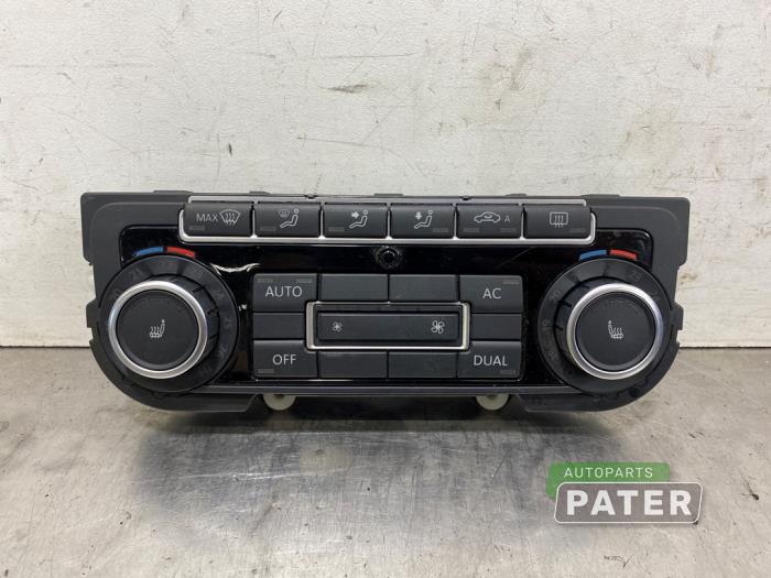 Używane Panel climatronic Volkswagen Golf VI (5K1) 1.2 TSI Cena € 21,00 Procedura marży oferowane przez Autoparts Pater