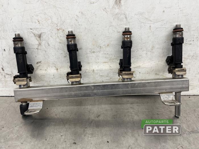 Usagé Système d'injection Opel Corsa D 1.4 16V Twinport Prix € 26,25 Règlement à la marge proposé par Autoparts Pater