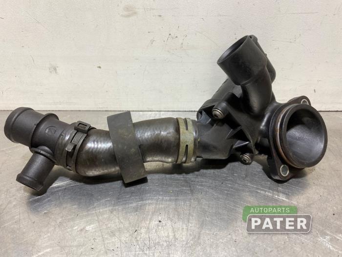 Gebrauchte Thermostatgehäuse Volkswagen Caddy III (2KA,2KH,2CA,2CH) 1.6 TDI 16V Preis € 31,76 Mit Mehrwertsteuer angeboten von Autoparts Pater