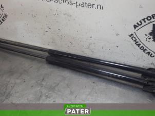 Used Set of tailgate gas struts Mercedes Vito (639.7) 2.2 110 CDI 16V Euro 5 Price € 63,53 Inclusive VAT offered by Autoparts Pater