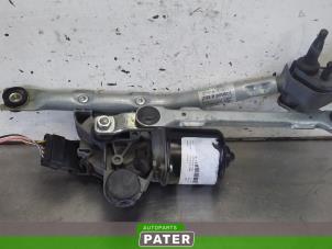 Used Wiper motor + mechanism Toyota Aygo (B10) 1.0 12V VVT-i Price € 42,00 Margin scheme offered by Autoparts Pater