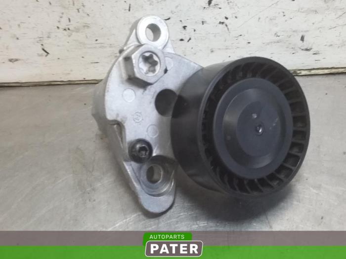 Usados Rodillo tensor correa múltiple Volkswagen Golf VII (AUA) 1.2 TSI 16V Precio € 15,75 Norma de margen ofrecido por Autoparts Pater