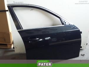 Usagé Porte avant droite BMW 5 serie (E60) 525d 24V Prix € 105,00 Règlement à la marge proposé par Autoparts Pater