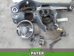 Usagé Kit + module airbag Mercedes C (C205) C-180 1.6 16V Prix € 787,50 Règlement à la marge proposé par Autoparts Pater
