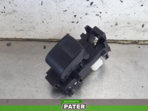 Used Electric window switch Toyota Yaris II (P9) 1.4 D-4D Price € 10,50 Margin scheme offered by Autoparts Pater