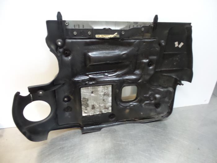 Engine protection panel from a BMW 3-Serie 2003