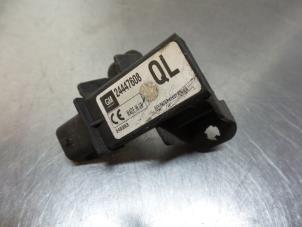Usados Sensor de presión de neumáticos Opel Vectra C GTS 2.2 DTI 16V Precio € 25,00 Norma de margen ofrecido por Autodemontagebedrijf Otte