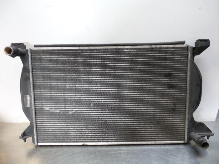 Used Radiator Audi A4 Avant (B6) 2.5 TDI 155 24V Price € 40,00 Margin scheme offered by Autodemontagebedrijf Otte
