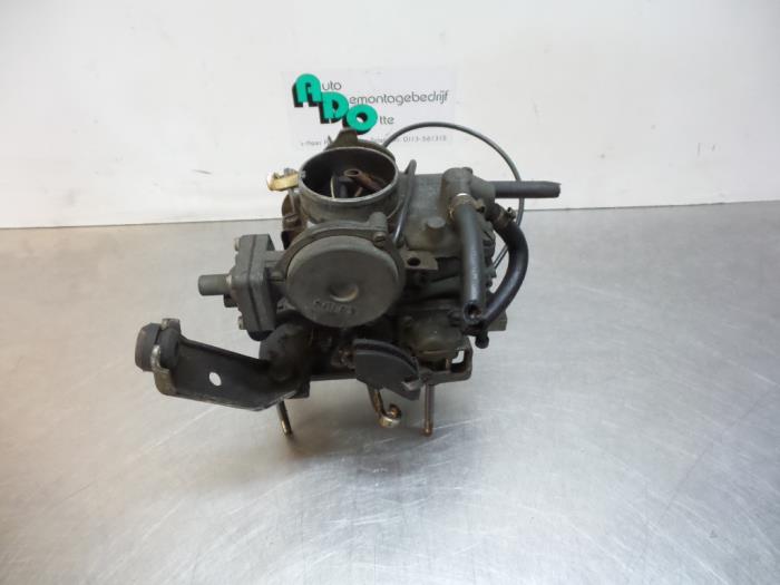 Carburettor from a Volvo V70 (BW) 2.4 D5 20V AWD 1985