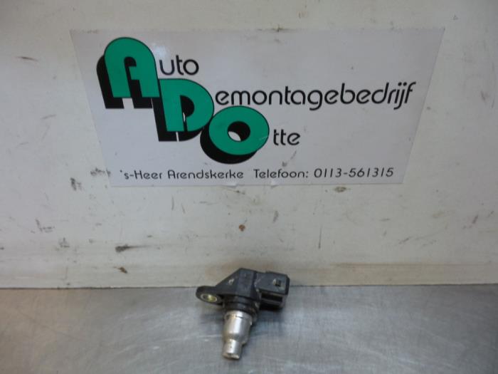 Begagnade Kamaxelsensor Opel Vivaro 1.9 DI Pris € 30,00 Marginaltabell erbjuds av Autodemontagebedrijf Otte