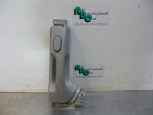 Used Sliding door handle, right Mercedes Vito (639.6) 2.2 109 CDI 16V Price € 20,00 Margin scheme offered by Autodemontagebedrijf Otte