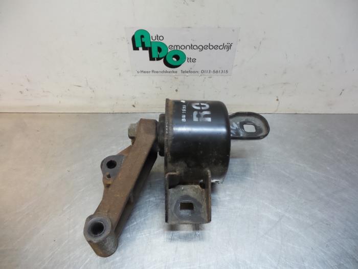 Used Engine mount Chevrolet Kalos (SF48) 1.2 Price € 25,00 Margin scheme offered by Autodemontagebedrijf Otte
