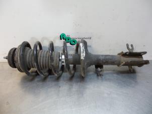 Used Front shock absorber rod, right Chevrolet Kalos (SF48) 1.2 Price € 25,00 Margin scheme offered by Autodemontagebedrijf Otte