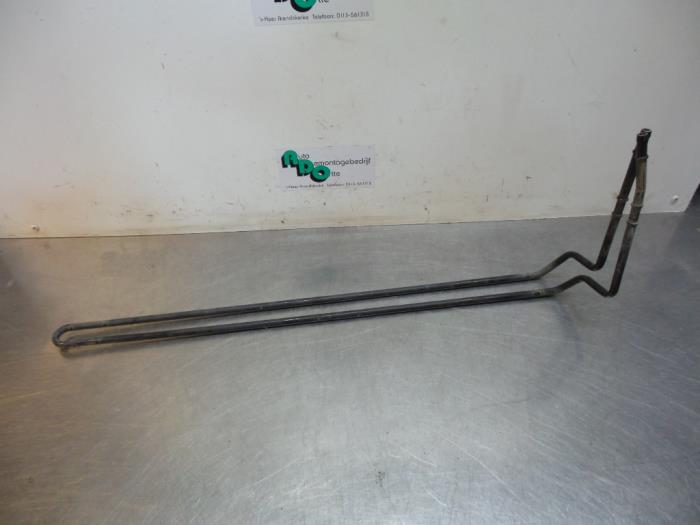 Power steering line from a Mercedes-Benz Vito (639.6) 2.2 109 CDI 16V 2007