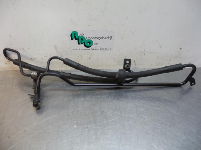 Power steering line from a MINI Mini One/Cooper (R50) 1.6 16V One 2004