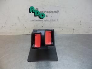 Gebrauchte Sicherheitsgurt Schließe Mitte hinten Mini Cooper Preis € 10,00 Margenregelung angeboten von Autodemontagebedrijf Otte