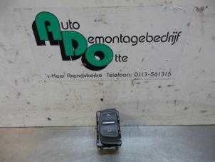 Używane Przelacznik elektrycznej szyby Dacia Logan Cena € 25,00 Procedura marży oferowane przez Autodemontagebedrijf Otte