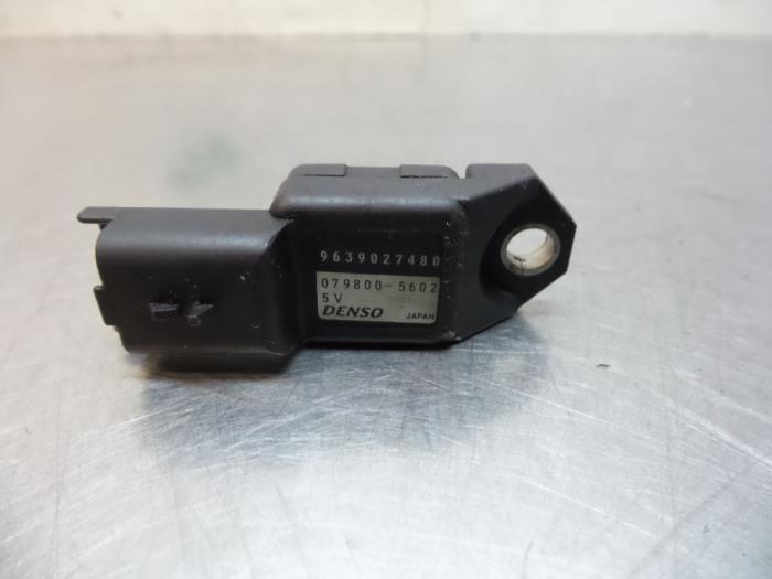 Begagnade MAP-sensor (insugsrör) Volvo S40 (MS) 1.6 D 16V Pris € 25,00 Marginaltabell erbjuds av Autodemontagebedrijf Otte