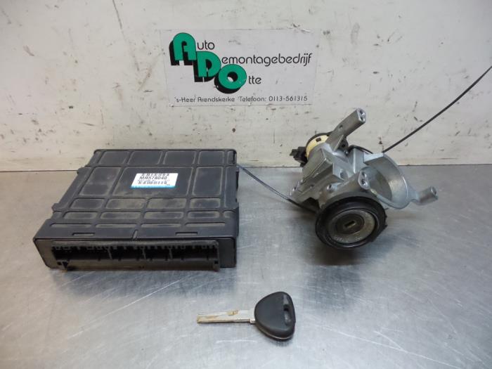 Used Ignition lock + computer Mitsubishi Space Star (DG) 1.6 16V Price € 75,00 Margin scheme offered by Autodemontagebedrijf Otte