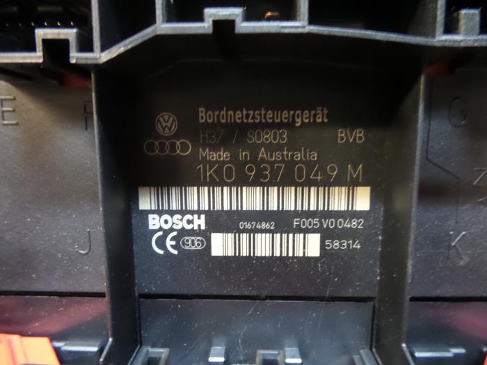 Ordinateur contrôle fonctionnel d'un Volkswagen Golf Plus (5M1/1KP) 2.0 TDI 16V 2005