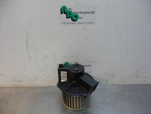 Used Heating and ventilation fan motor Peugeot 307 (3A/C/D) 1.4 Price € 20,00 Margin scheme offered by Autodemontagebedrijf Otte
