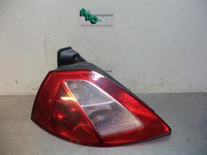 Used Taillight, left Renault Megane II (BM/CM) 2.0 16V Price € 25,00 Margin scheme offered by Autodemontagebedrijf Otte