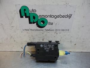Used Central locking motor BMW 3 serie Touring (E36/3) 318i Price € 25,00 Margin scheme offered by Autodemontagebedrijf Otte
