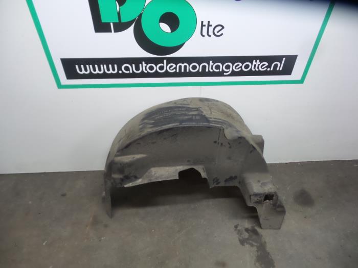 Używane Nadkole Citroen Nemo (AA) 1.4 HDi 70 Cena € 25,00 Procedura marży oferowane przez Autodemontagebedrijf Otte