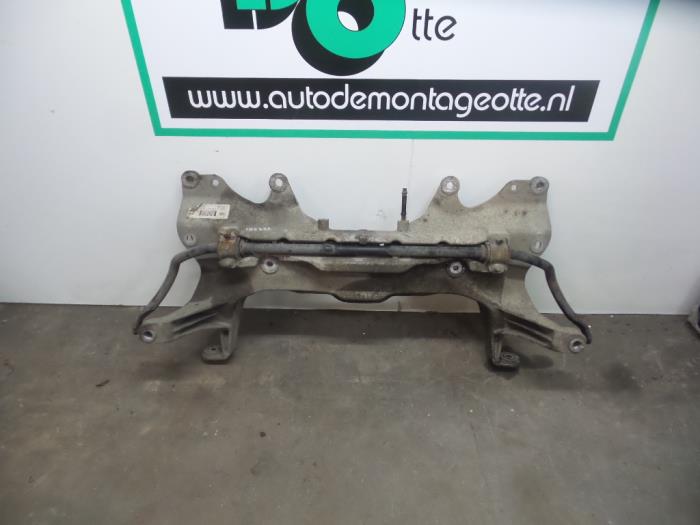 Subframe from a Citroën Nemo (AA) 1.4 HDi 70 2010