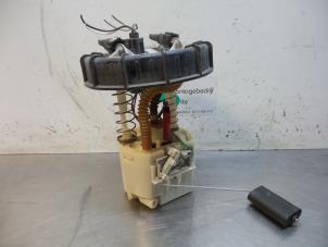 Used Electric fuel pump Ford Fusion 1.4 16V Price € 25,00 Margin scheme offered by Autodemontagebedrijf Otte