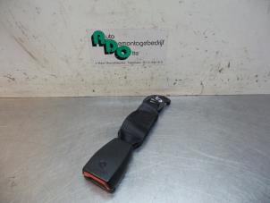 Used Rear seatbelt buckle, right BMW 3 serie Touring (E36/3) 316i Price € 15,00 Margin scheme offered by Autodemontagebedrijf Otte