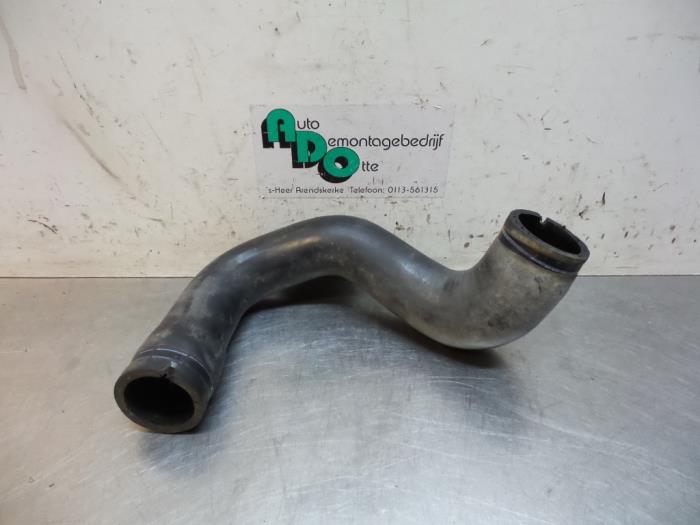 Gebrauchte Intercooler Schlauch Citroen Nemo (AA) 1.4 HDi 70 Preis € 20,00 Margenregelung angeboten von Autodemontagebedrijf Otte