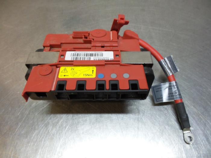 1564a8b6-b1b4-469d-b85a-  