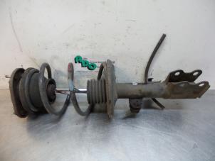 Used Front shock absorber rod, right Toyota Prius (NHW20) 1.5 16V Price € 40,00 Margin scheme offered by Autodemontagebedrijf Otte