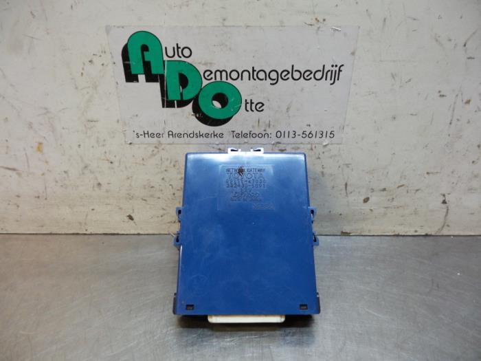 Begagnade Modul (diverse) Toyota Prius (NHW20) 1.5 16V Pris € 75,00 Marginaltabell erbjuds av Autodemontagebedrijf Otte
