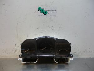 Used Instrument panel Jaguar XJ8 (X308) 3.2 V8 32V Executive Price € 75,00 Margin scheme offered by Autodemontagebedrijf Otte