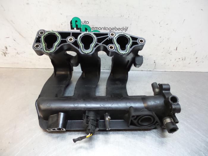 Intake manifold from a Smart City-Coupé 0.6 Turbo i.c. Smart&Pure 1999
