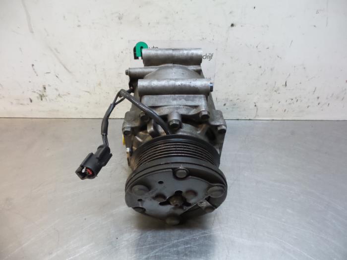 Gebrauchte Klimapumpe Ford Transit Connect 1.8 Tddi Preis € 25,00 Margenregelung angeboten von Autodemontagebedrijf Otte