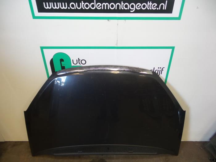 Używane Maska Ford C-Max (DM2) 1.6 TDCi 16V 90 Cena € 100,00 Procedura marży oferowane przez Autodemontagebedrijf Otte